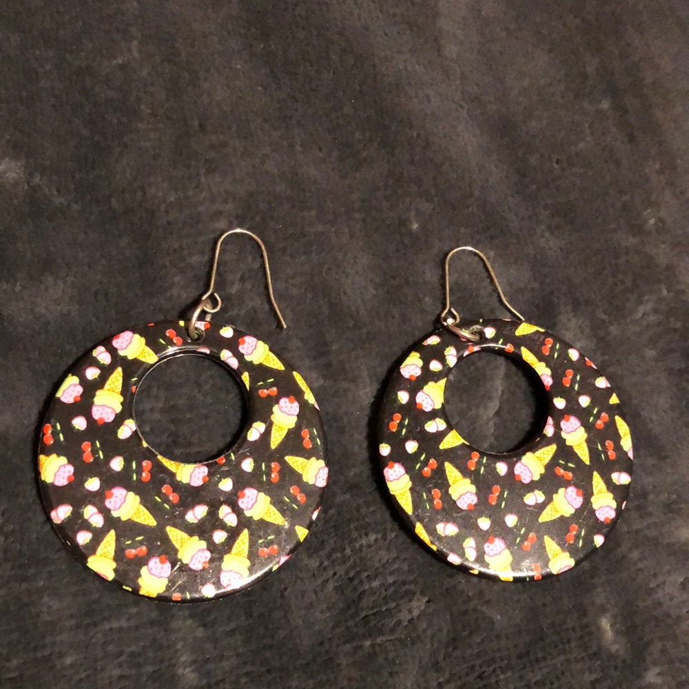 Plastic hoops with ice cream print